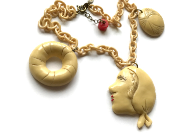 Lill's Jewelry Tokyo. by A Plastic Jewelry & Arty. | 1920's - 1930's - 1940's Vintage Style Jewelry.
