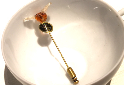 Lill's Jewelry Tokyo. by A Plastic Jewelry & Arty. | 1920's - 1930's - 1940's Vintage Style Hair Pin.